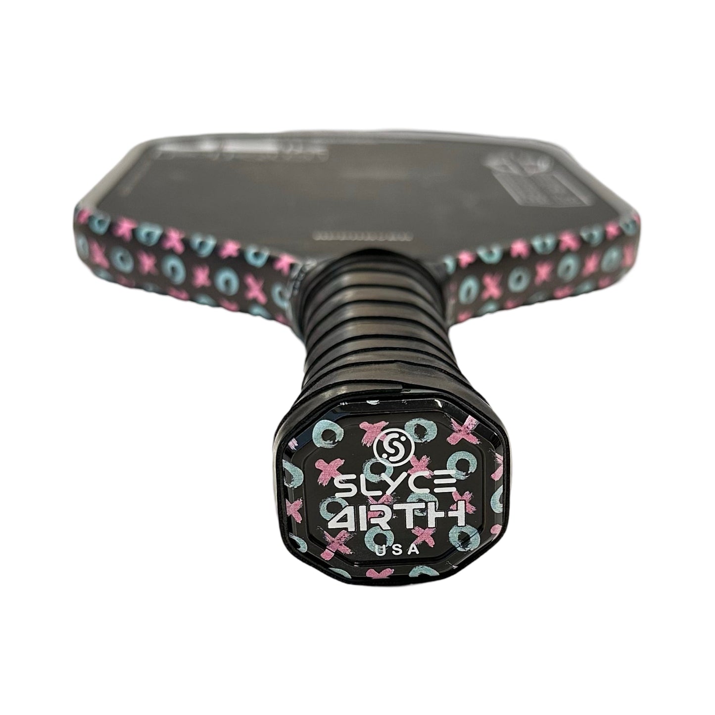 Close-up of a black Slyce Sport Special Edition 4rth XO’s SpeedCap Paddle Performance Enhancer (28g, 1.0 oz.) with “Sixth Earth USA” in white and pastel blue and pink Xs and Os accents along the cap’s edge.
